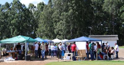 pessoas participando do evento