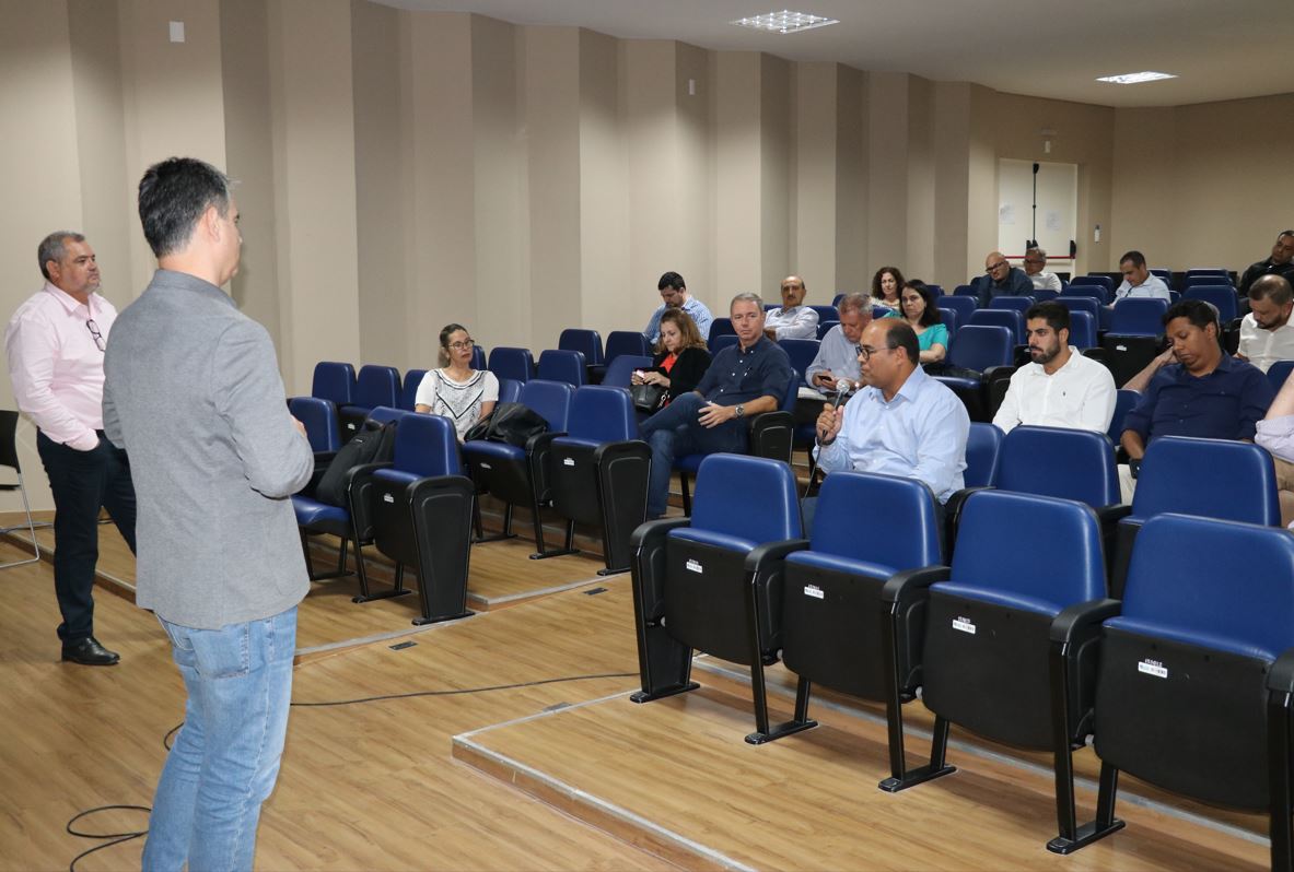 Antes da abertura do Forplad, o presidente do CNPq se reuniu com membros da gestão, na Reitoria