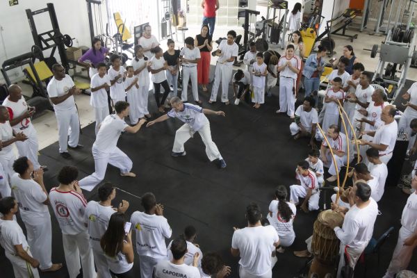 Projeto da UFLA promove cultura, resistência e inclusão social por meio da capoeira