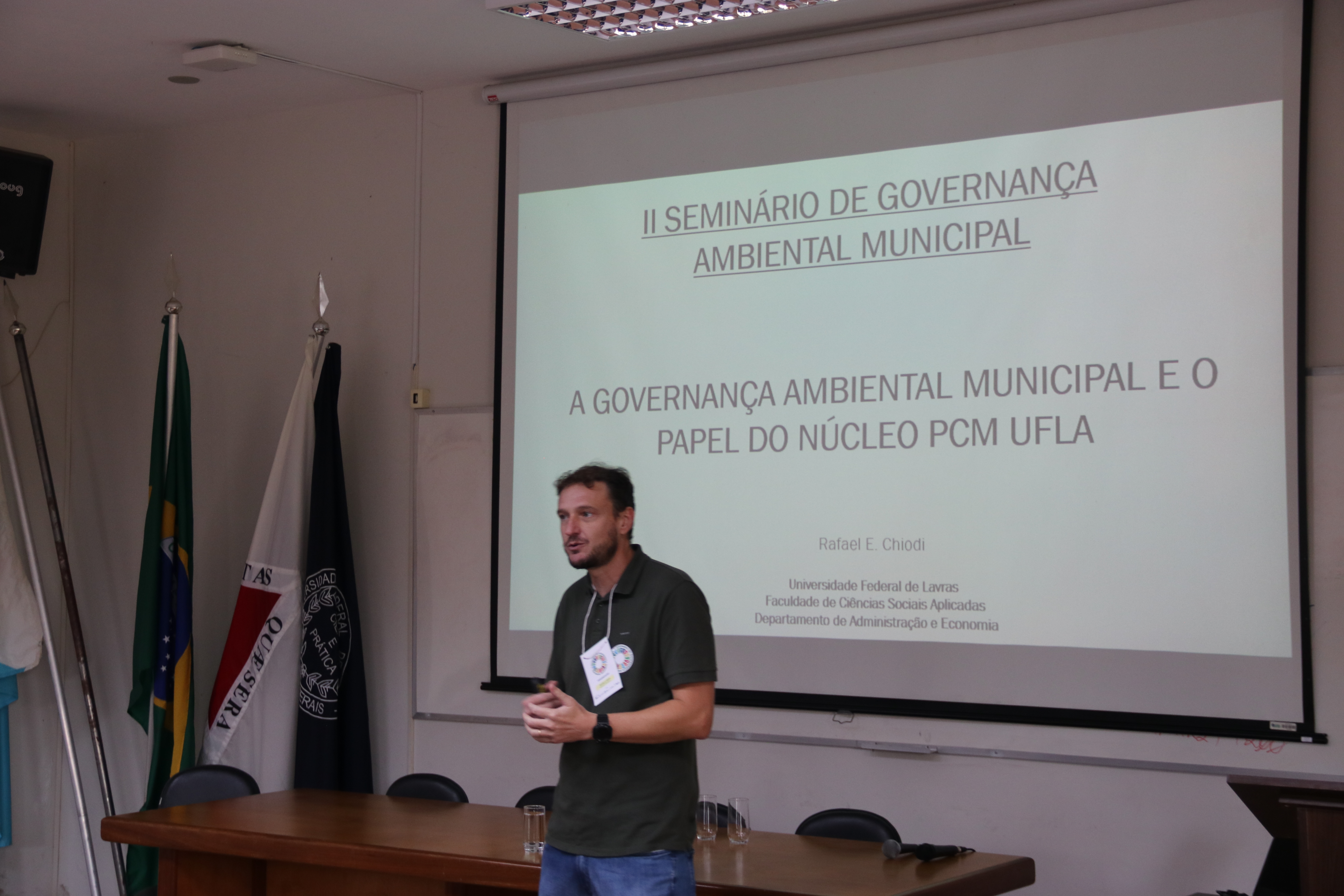 Gentileza solicitar descrição da imagem