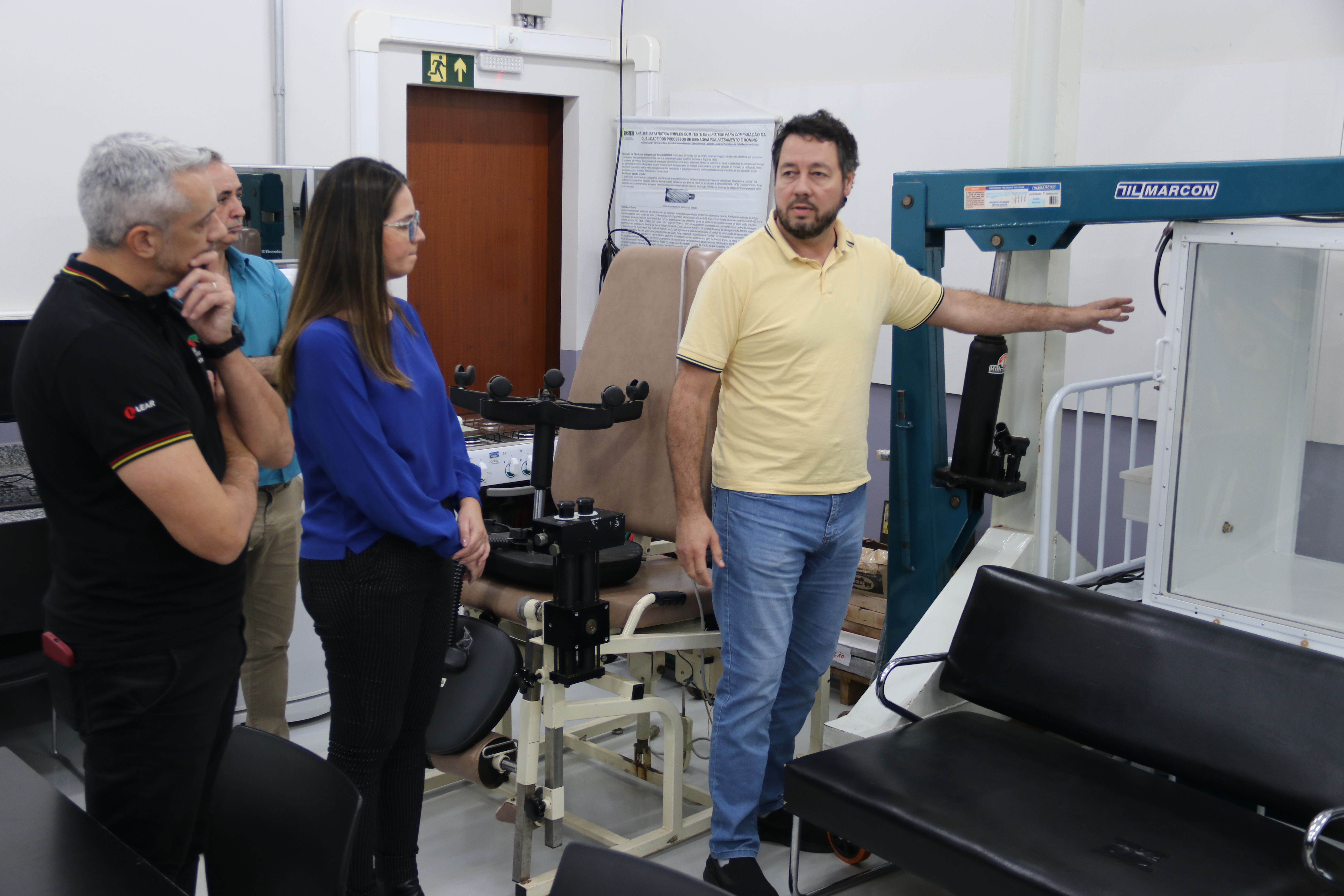 Gentileza solicitar descrição da imagem