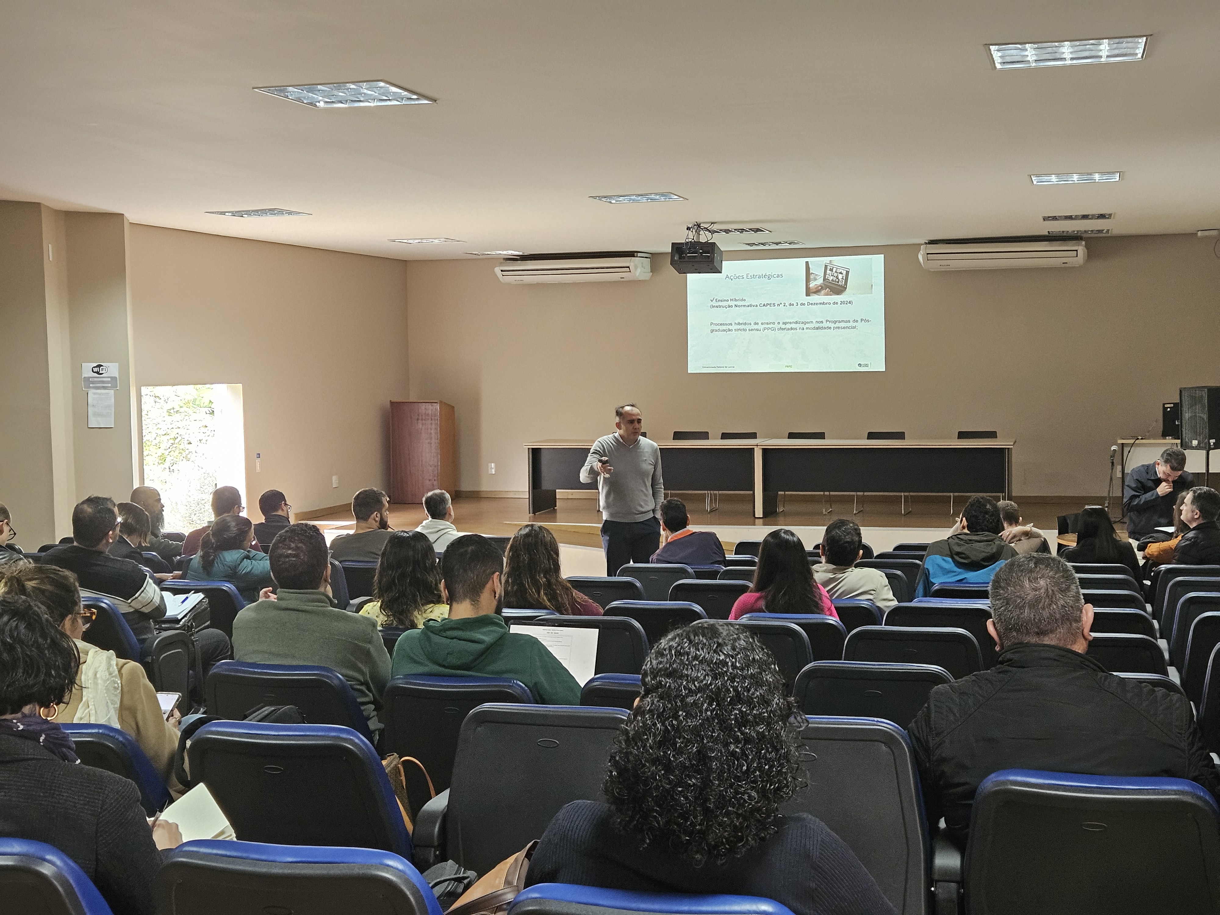 Gentileza solicitar descrição da imagem