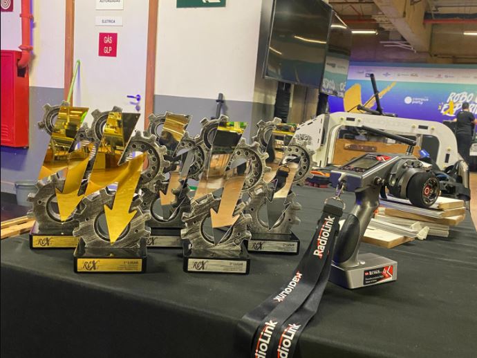 Gentileza solicitar descrição da imagem