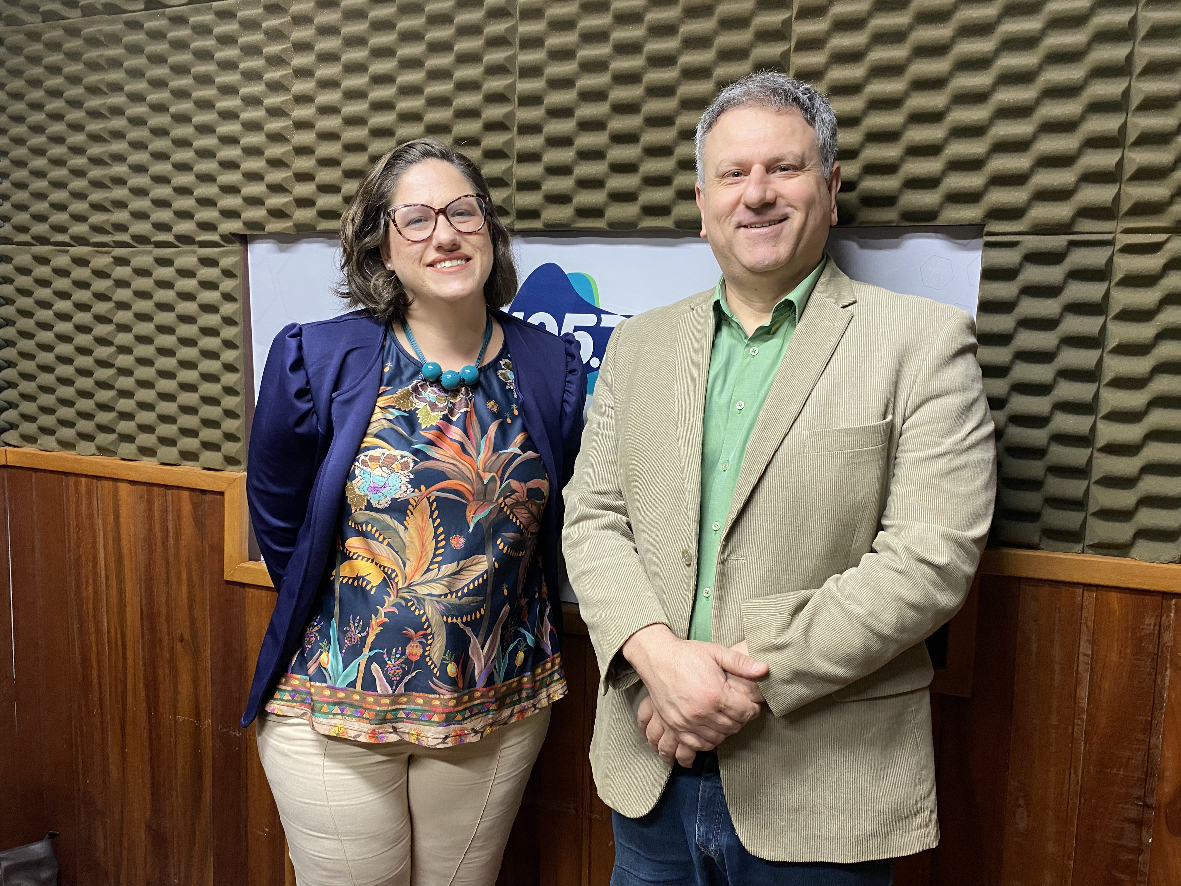 Gentileza solicitar descrição da imagem