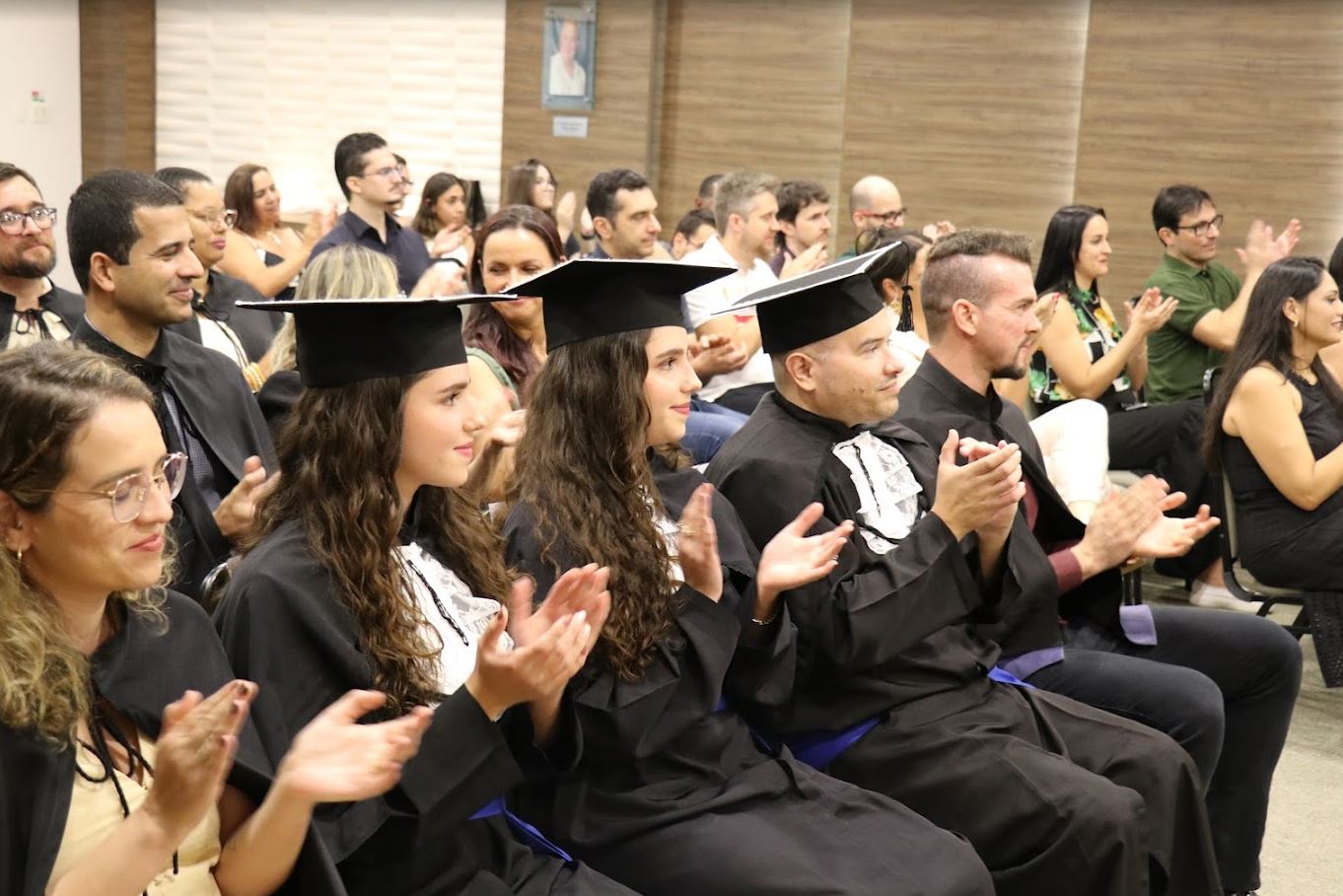 Gentileza solicitar descri&ccedil;&atilde;o da imagem