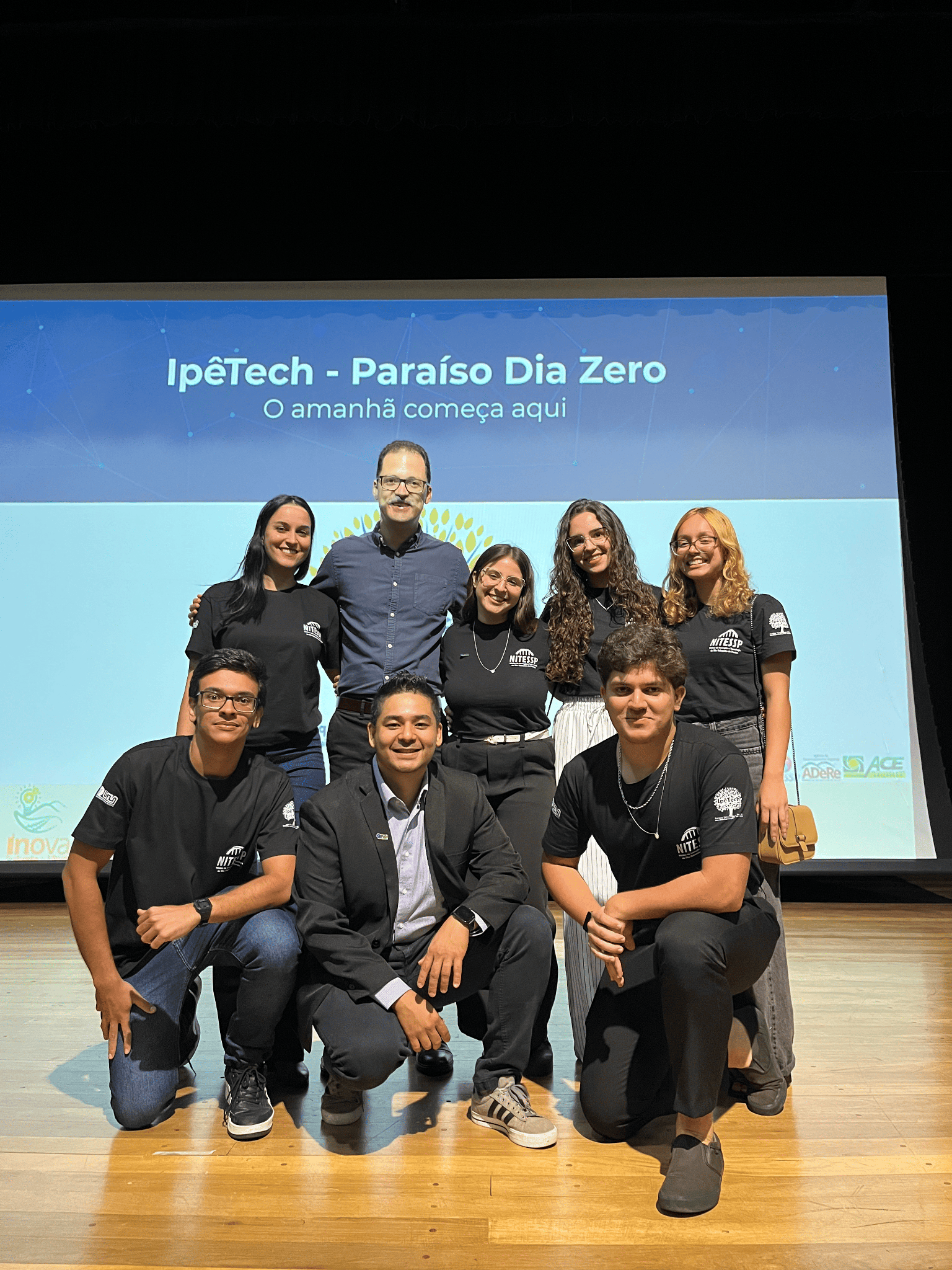 Gentileza solicitar descrição da imagem