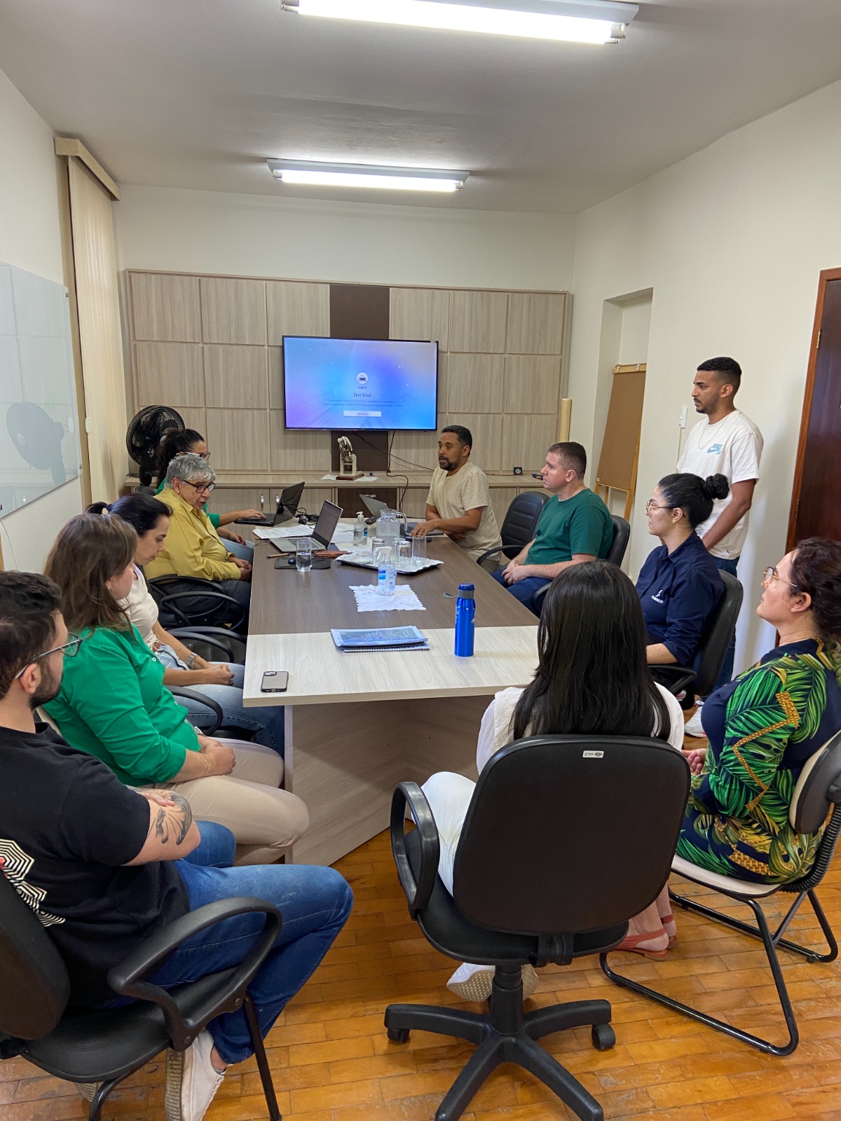 Gentileza solicitar descri&ccedil;&atilde;o da imagem