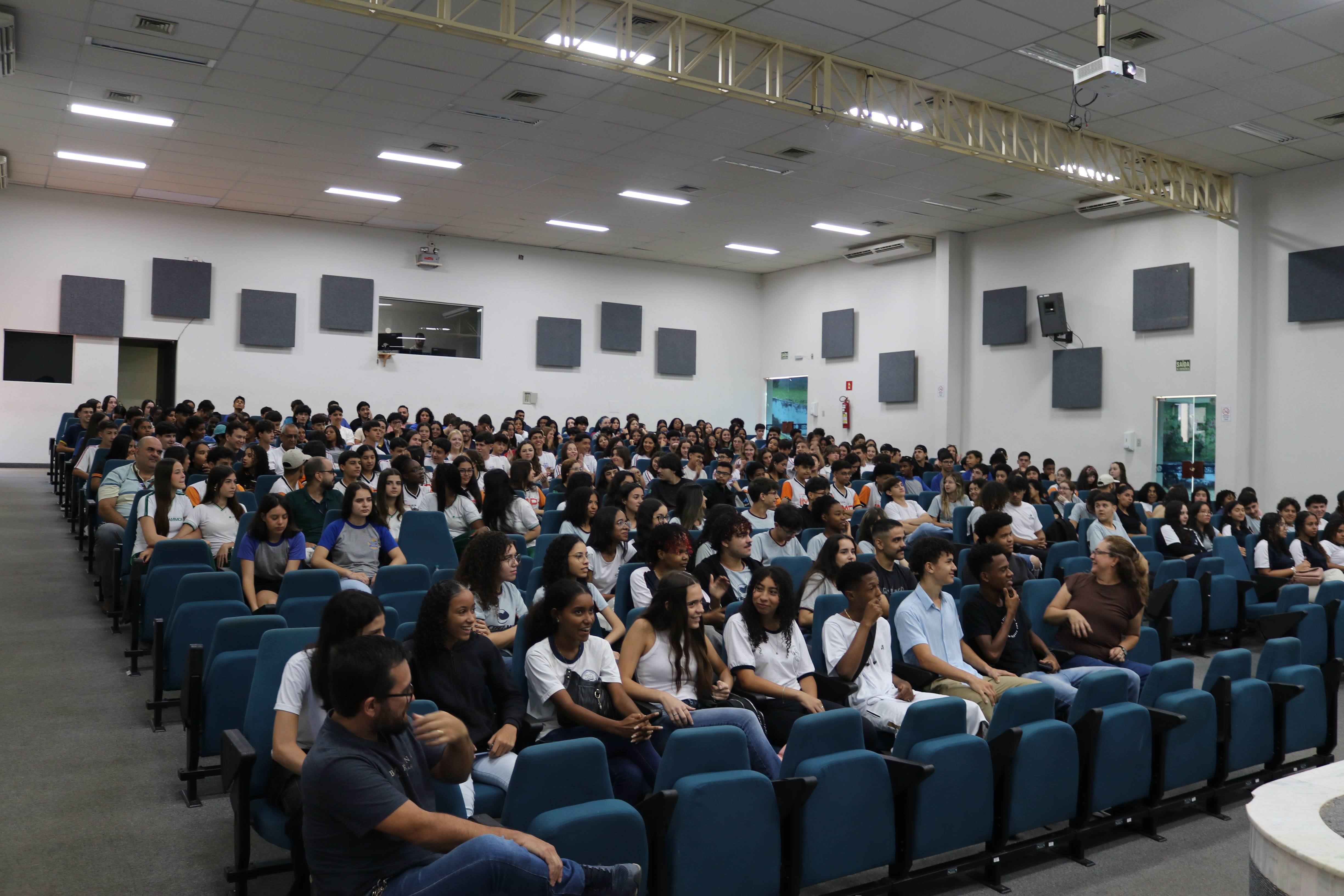 UFLA celebra 10 Anos do International Masterclasses: Hands on Particle Physics
