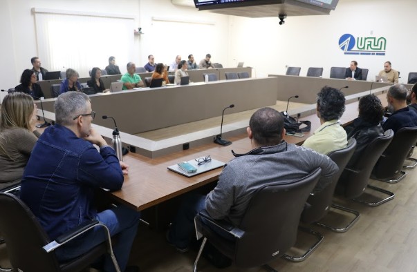 UFLA projeta nova fase de expansão da pós-graduação com planejamento para novos cursos