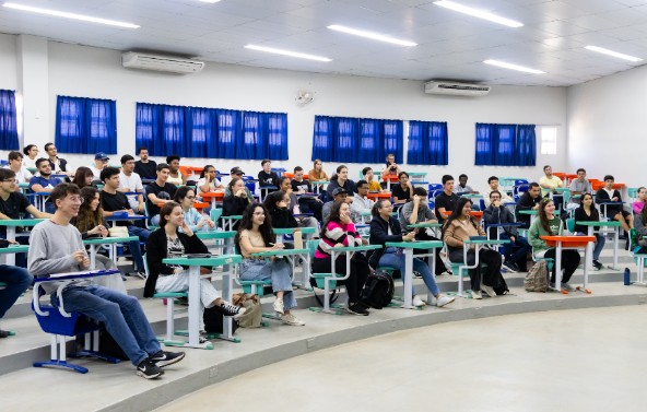Instrução normativa da UFLA atualiza regras sobre recuperação de atividades, regime especial e justificativa de ausências