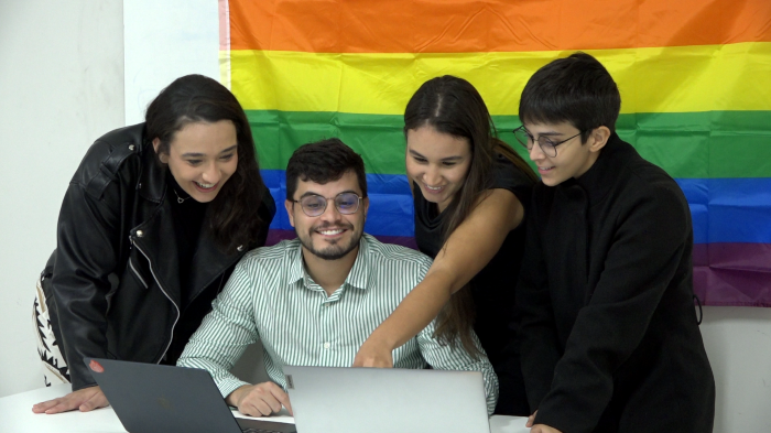 Projeto de extensão promove acesso à identidade e aos direitos para a população LGBTQIAPN+