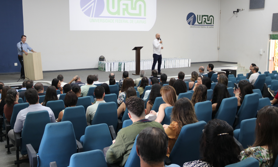 UFLA realiza evento de integração de novos servidores