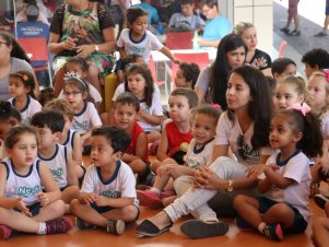 Editora UFLA e Nelle promovem atividades de incentivo à leitura