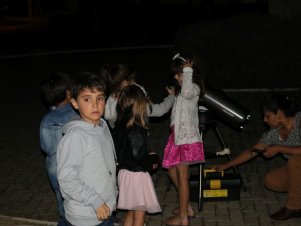 Evento da Física consolida as noites de sábado da UFLA com uma “Festa das Estrelas”