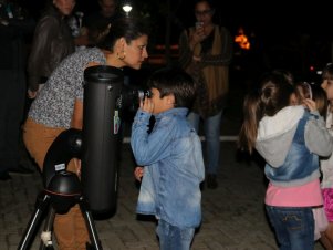 Evento da Física consolida as noites de sábado da UFLA com uma “Festa das Estrelas”