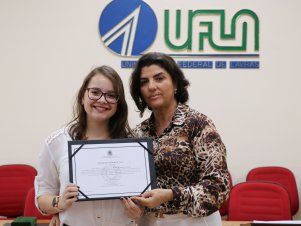 Colação de grau especial homenageia ex-aluna do curso de Zootecnia