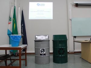 Diretoria de Meio Ambiente da UFLA promove treinamento para funcionários terceirizados 