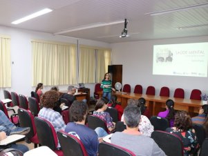 Mesa Redonda com o tema 