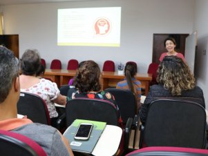 Mesa Redonda com o tema 