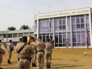 Abertura 111 anos