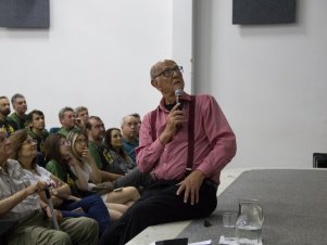 'Aula da Saudade' ministrada pelo professor emérito Alfredo Scheid Lopes encerrou as comemorações de 111 anos da UFLA