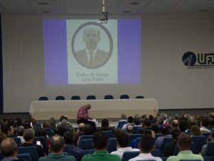 'Aula da Saudade' ministrada pelo professor emérito Alfredo Scheid Lopes encerrou as comemorações de 111 anos da UFLA