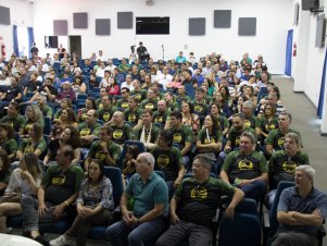 'Aula da Saudade' ministrada pelo professor emérito Alfredo Scheid Lopes encerrou as comemorações de 111 anos da UFLA