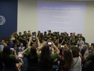 'Aula da Saudade' ministrada pelo professor emérito Alfredo Scheid Lopes encerrou as comemorações de 111 anos da UFLA