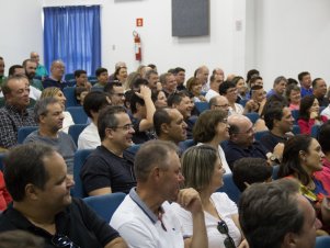 'Aula da Saudade' ministrada pelo professor emérito Alfredo Scheid Lopes encerrou as comemorações de 111 anos da UFLA