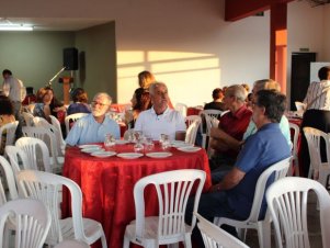 Café com os aposentados