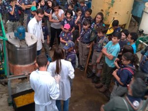 G-Óleo da UFLA recebeu visita dos Escoteiros de Lavras