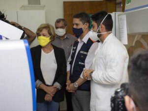 Secretário de Estado Adjunto de Saúde visita Labcovid