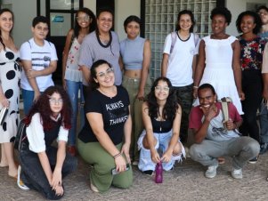 Estudantes do Cedet nas oficinas do projeto EduCom Ciência 