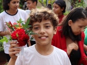 Estudantes do Cedet nas oficinas do projeto EduCom Ciência 