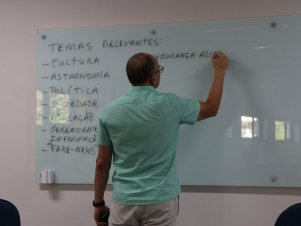 Estudantes do Cedet nas oficinas do projeto EduCom Ciência 